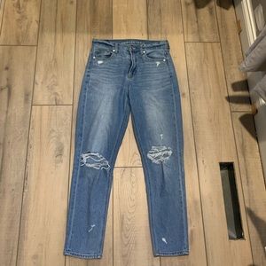 American Eagle mom jeans